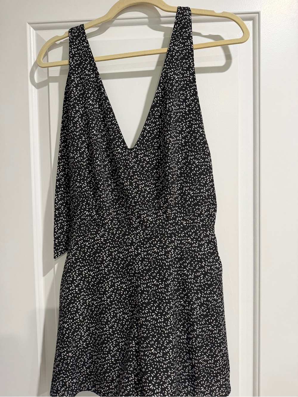 Francesca’s Black and White V-Neck Printed Romper